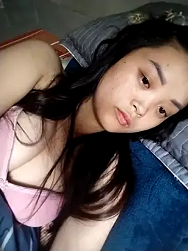 Traem-12 live sex cam