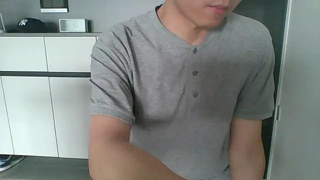 nole_china7 (Ask my age) - talk / fun / cum