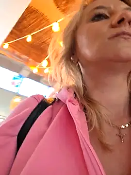 KaylinJan live cam on StripChat