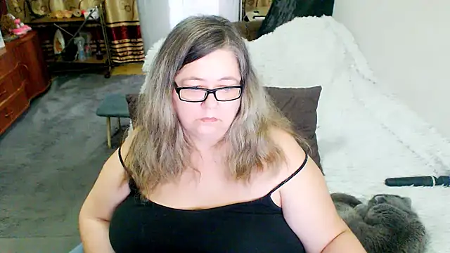 sex2 (F mature) - naked, squirt