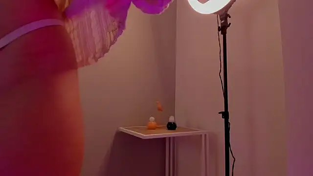 Sophiaa_sensual