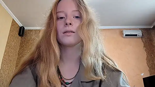 KateVibe_01 webcam