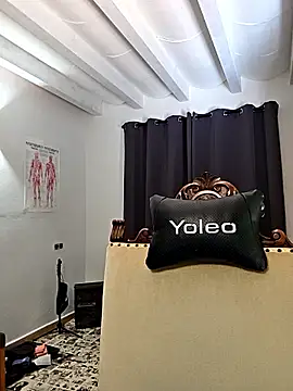 kylie_blck (F young) - SpreadPussy+1SurpriseVideo