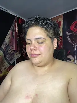 Hailey_Curvy webcam