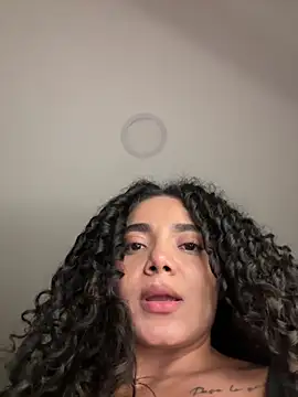 curlyierr (F young) - Fingering pussy until cumshow