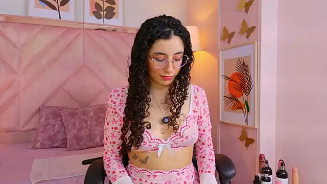 DemiJones_ webcam