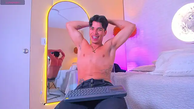 Benjamin_More webcam