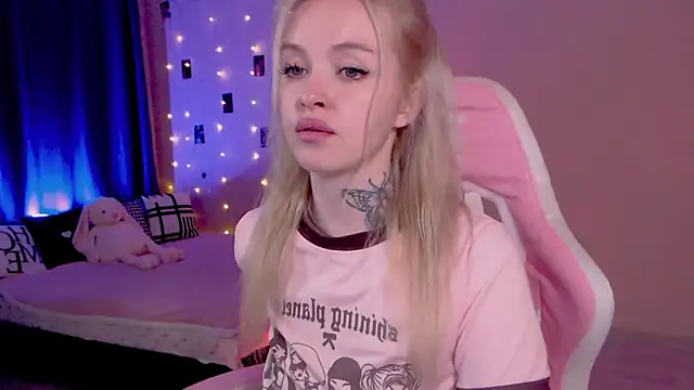 Watch Naughty_Mable live on EroticFlix - High definition streams