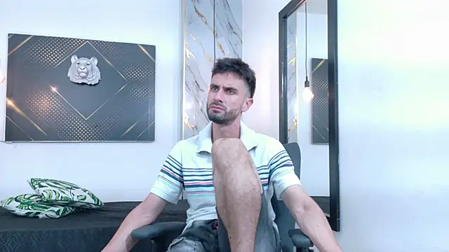 kingoftemptation - KingOfTemptation's free webcam - UK Sex Cams