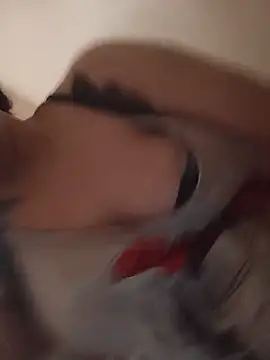 QueenofHair webcam