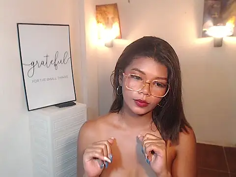 Asian_chicksxx webcam
