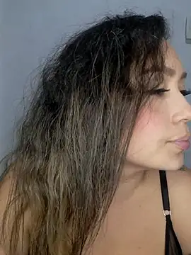 Heidy-cute webcam