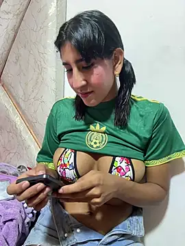 Violet_rousse7 webcam