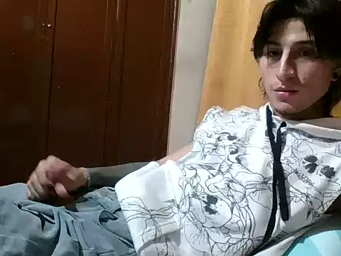 LatinWolfX live cam on StripChat