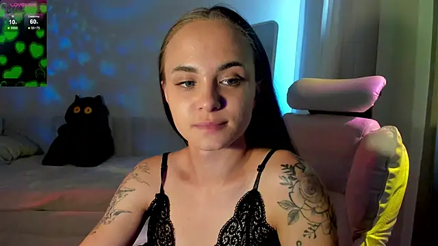 Black_Dollarss webcam