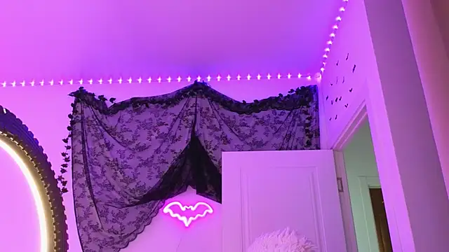 LilithMadden webcam
