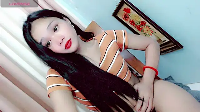 Littleslutty_baby webcam