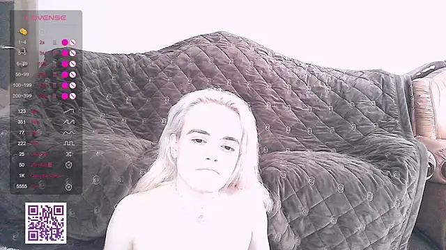 oxcy_secret - Oxcy_Secret's free webcam - UK Sex Cams