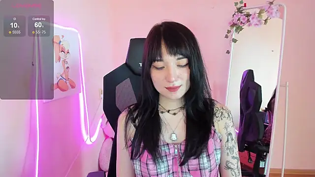 AliceeinWonderlanddd webcam