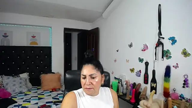 mature_bigboobs10 webcam
