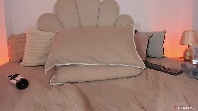 _luuciana_ webcam