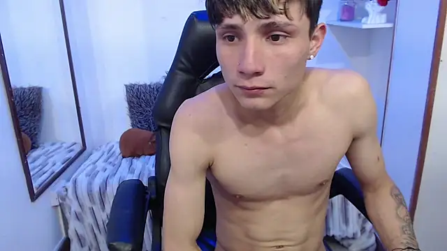 yao_23 (M twink) - 💪 Naked, Kisses and Flex 💪