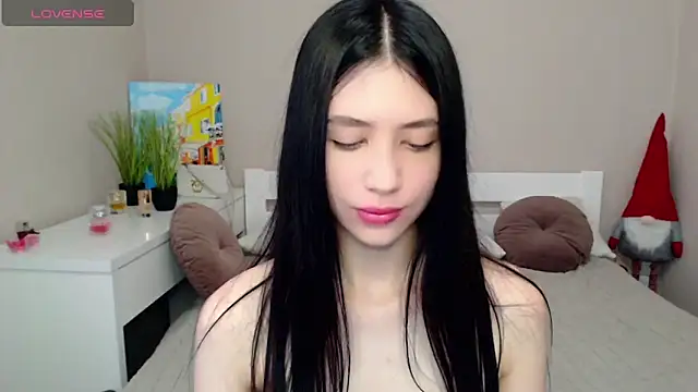 SelinLi live cam on StripChat