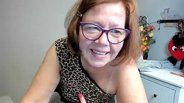adelewildx - Adelewildx's free webcam - UK Sex Cams