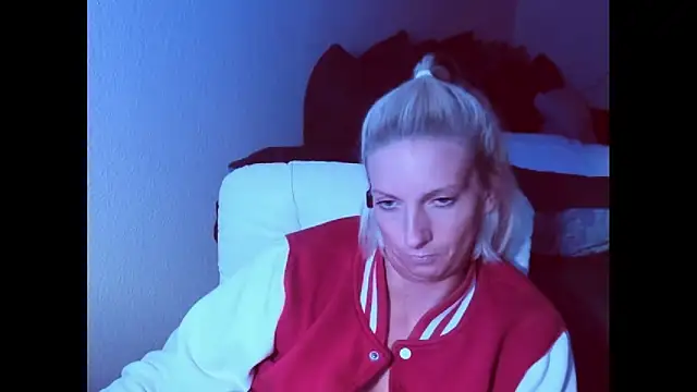 SexyJulia21 webcam