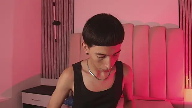 lian_cameron (M twink) - dance sexy naked