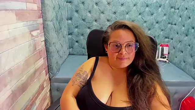 sarah_boobs_ - Sarah_Boobs_'s free webcam - UK Sex Cams