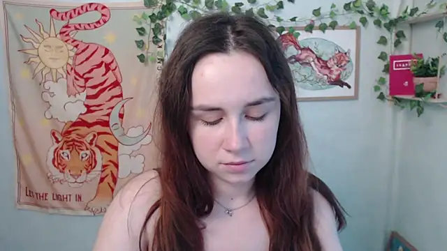 VeryVeryVeryShy_ live cam on StripChat