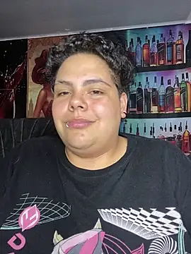 Hailey_Curvy webcam