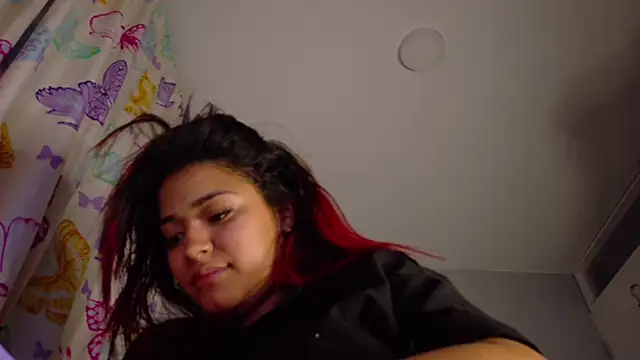 NicolleTaylor webcam