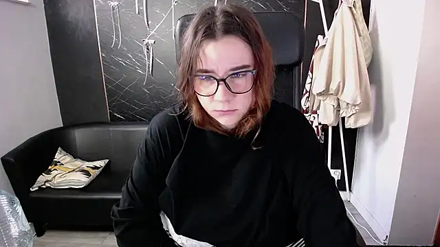 Watch littleviki7 live on EroticFlix - High definition streams