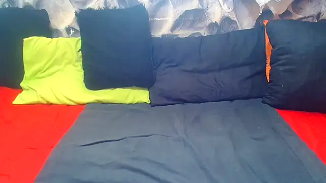 AfricanBigAssxx98 webcam