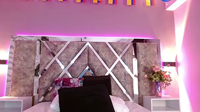 MeganR_ webcam