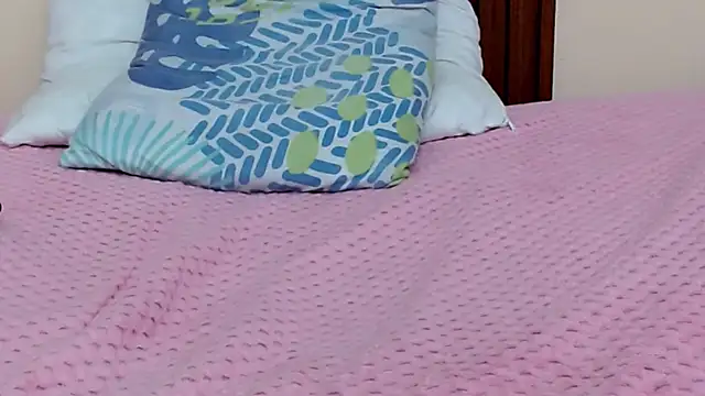 skinnykattylush19 webcam