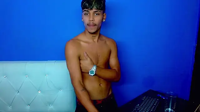 Angel_foxc13 webcam