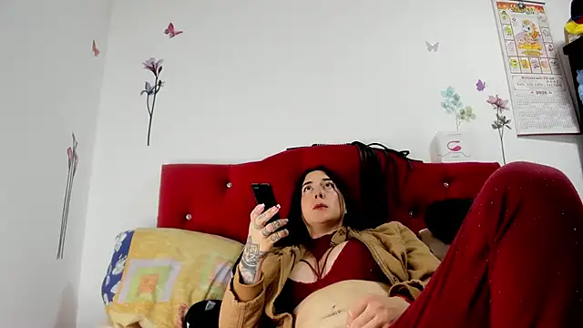 Sweet-Suck69 webcam