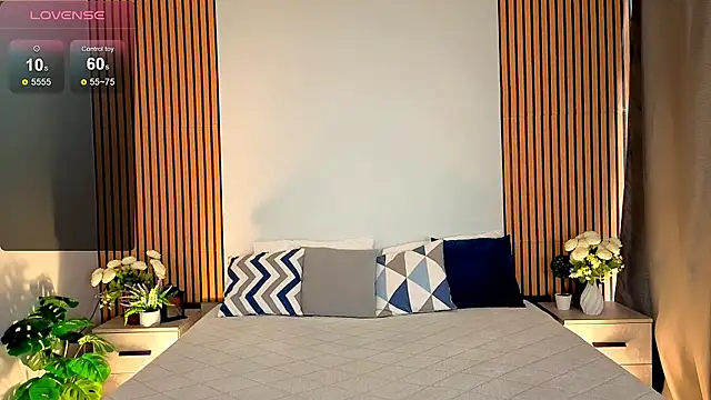MiaBecky webcam