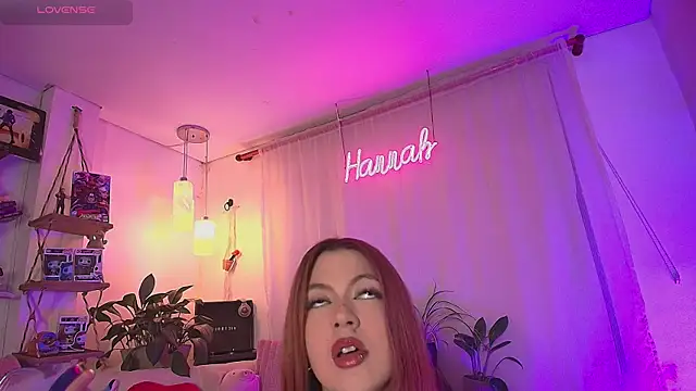 HANNAH_LOVEE webcam