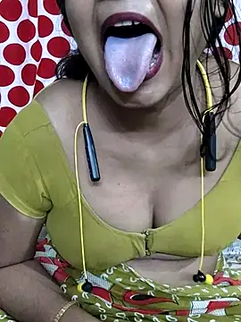 yoursweety09 webcam