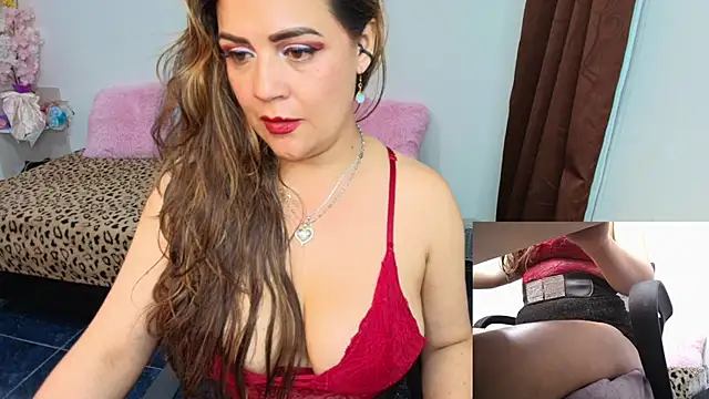 Paulina-Becerraa webcam