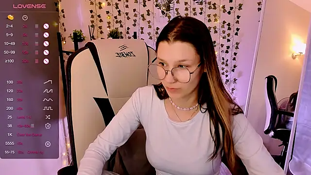 LinaBlossom_ webcam