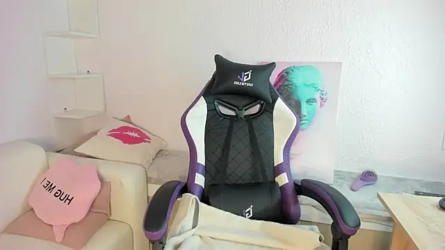 Ella_starrr__ webcam