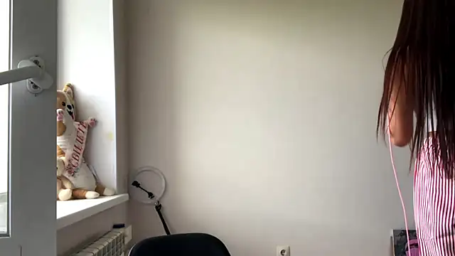 AlvinaMair webcam