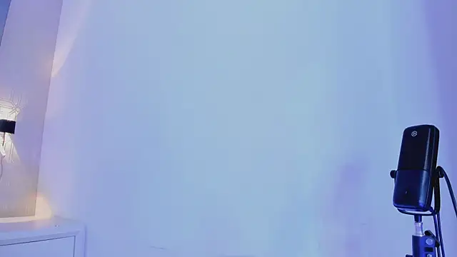 LilithBloom7 webcam