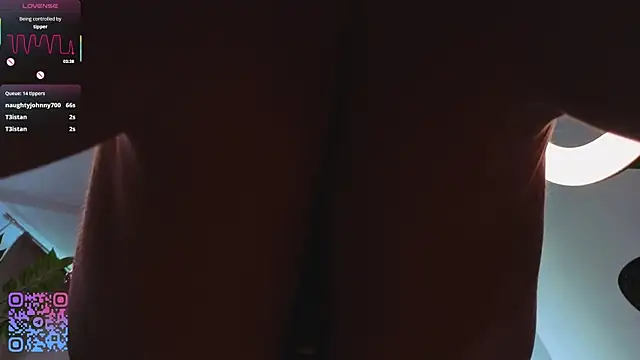 Watch SoniaScott live on EroticFlix - High definition streams