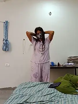Ipsita-bold webcam